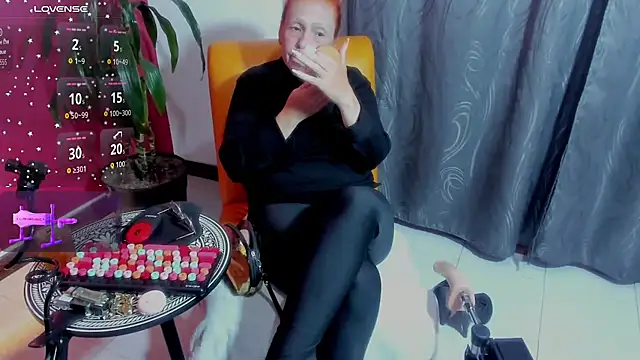 BrendaSex Hot online show from October 3, 8:50 pm