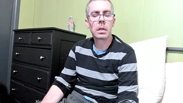 Snapshot of ImportantEquator0 chatting on September 28, 8:25 pm ImportantEquator0 online show from September 28, 8:25 pm