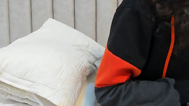 FreyaMoller online show from February 6, 12:54 am