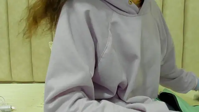 FreyaMoller online show from October 15, 6:19 pm