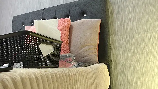 Isabela cameron vn online show from April 24, 3:31 am