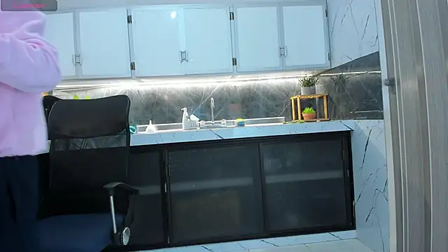 french sexx online show from April 14, 1:44 am