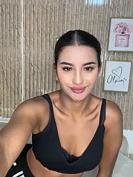 Kimm khalifa online show from February 5, 12:10 am