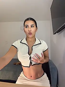 Kimm khalifa online show from June 9, 10:43 pm