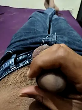 Snapshot of PAWARXX_0 chatting on October 11, 5:11 pm PAWARXX 0 online show from October 11, 5:11 pm