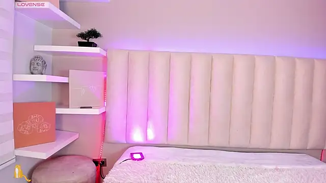 Sally  Walker online show from November 20, 3:07 am