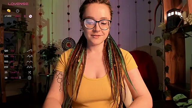 alisahug online show from February 12, 1:06 pm