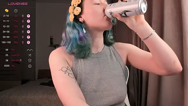 alisahug online show from December 1, 10:09 am