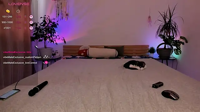 alisahug online show from June 16, 10:18 am