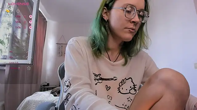 alisahug online show from July 15, 5:45 am
