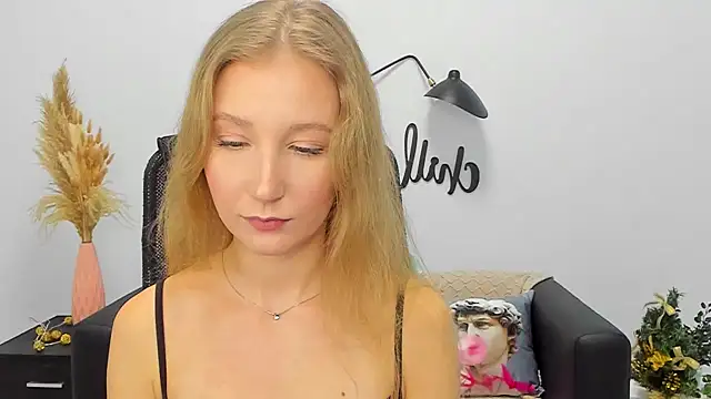 LolaWilsons online show from January 3, 7:27 am