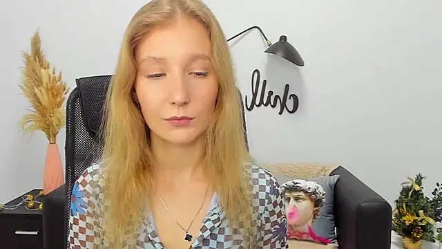 LolaWilsons online show from January 7, 2:19 pm