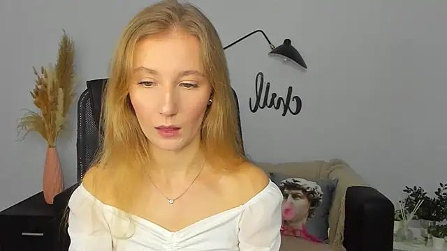 LolaWilsons online show from January 13, 10:25 am