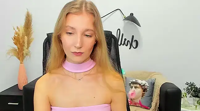 LolaWilsons online show from January 18, 3:27 pm