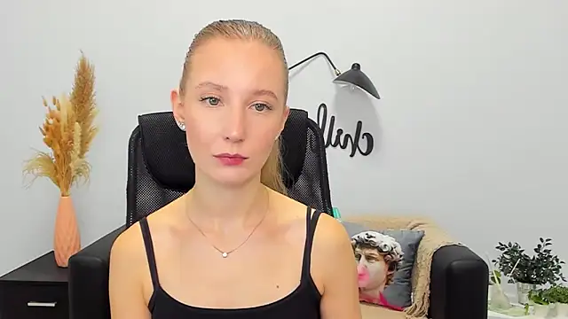 LolaWilsons online show from January 21, 10:19 am