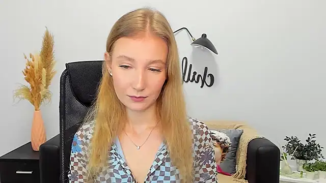 LolaWilsons online show from January 22, 6:20 am