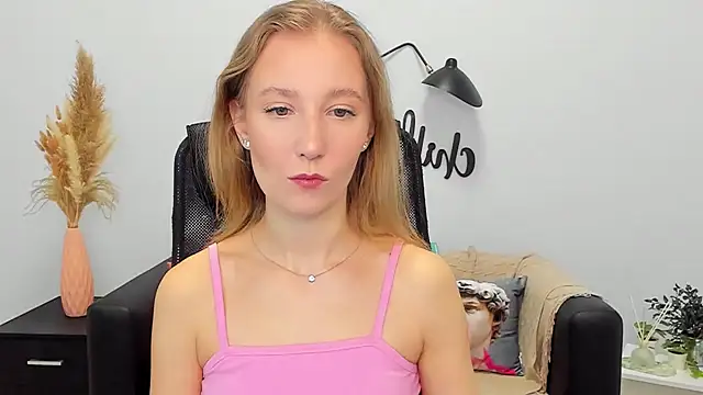 LolaWilsons online show from February 6, 6:18 am