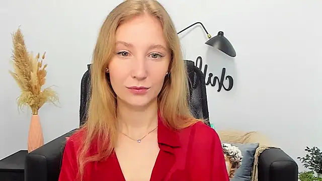 LolaWilsons online show from March 20, 6:08 am