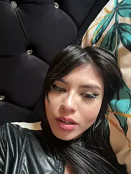 Snapshot of hurrem_18 chatting on May 13, 5:10 pm hurrem 18 online show from May 13, 5:10 pm