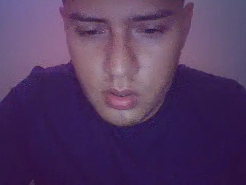 Snapshot of Malandralle chatting on December 1, 5:45 am Malandralle online show from December 1, 5:45 am