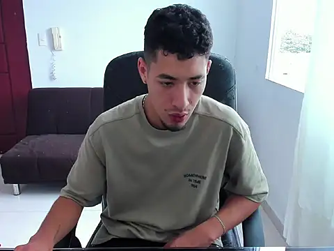 Chandler ken online show from October 3, 4:37 pm