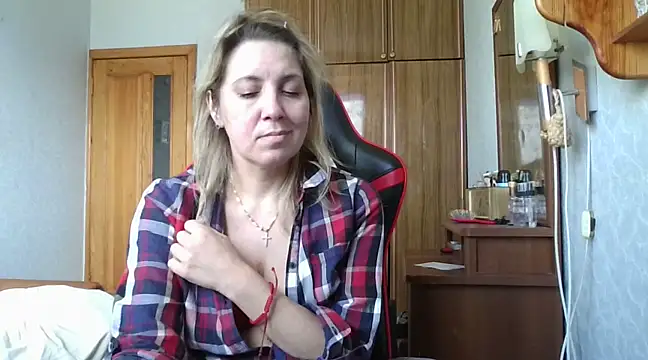 IrinaB1 online show from February 16, 10:32 am