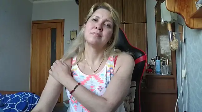 IrinaB1 online show from March 13, 7:31 am