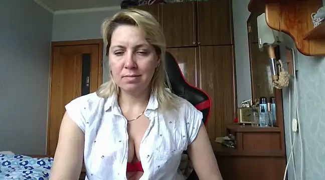 IrinaB1 online show from March 19, 12:12 pm