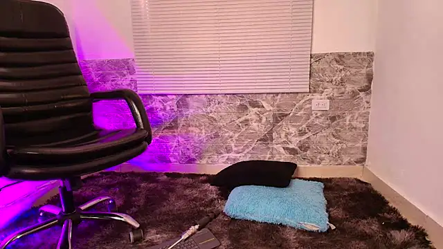 Susana hank2 online show from April 10, 8:35 pm