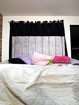 valenthottie online show from November 2, 11:07 pm