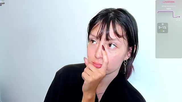 Snapshot of lizzy_davis_1 chatting on November 7, 3:50 am lizzy davis 1 online show from November 7, 3:50 am