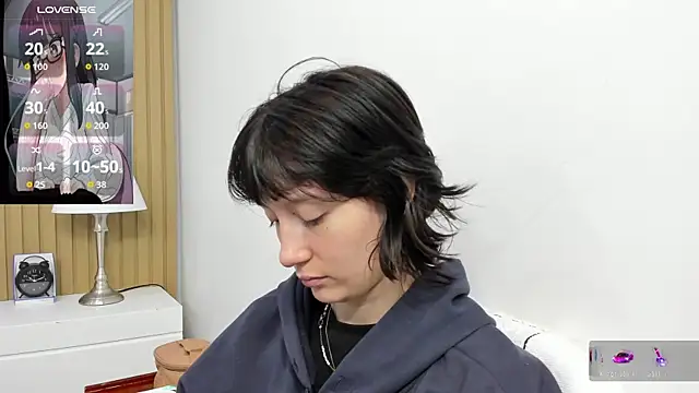 Snapshot of lizzy_davis_1 chatting on December 3, 3:58 am lizzy davis 1 online show from December 3, 3:58 am