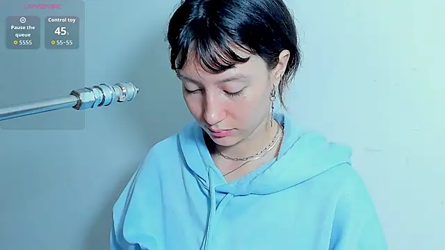 lizzy davis 1 online show from March 30, 4:13 am