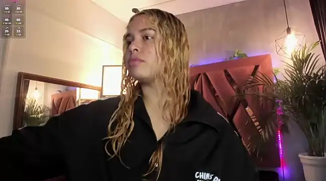 Haelycute online show from January 8, 11:32 am