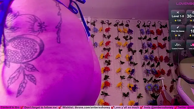 amberxoxhoney online show from March 23, 1:20 am