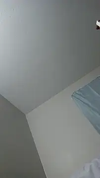 Snapshot of 007Giovani chatting on February 19, 10:11 am 007Giovani online show from February 19, 10:11 am