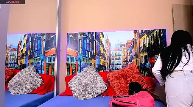 CristalLoren online show from February 11, 12:27 pm