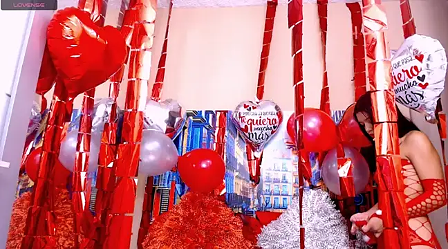 CristalLoren online show from February 14, 11:31 am