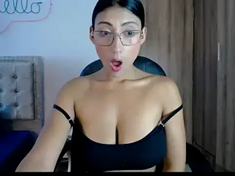 paulett2024 online show from December 27, 2:33 pm