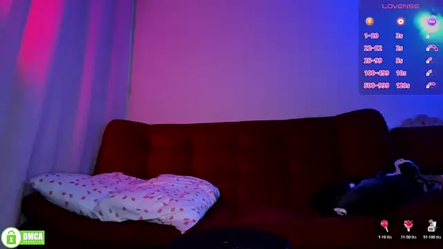 ohpetitemuse online show from April 10, 2:44 pm