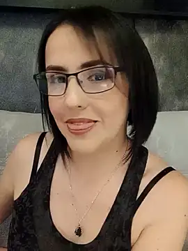 IsisBlake online show from March 7, 3:07 pm