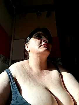 SexyNicool35 online show from April 20, 6:16 am