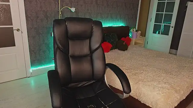 Daniela Kitty  online show from October 14, 7:53 am