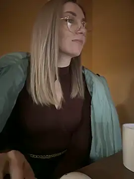 Crazy-Rosa online show from February 7, 4:14 pm