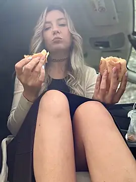 Crazy-Rosa online show from April 21, 6:41 am