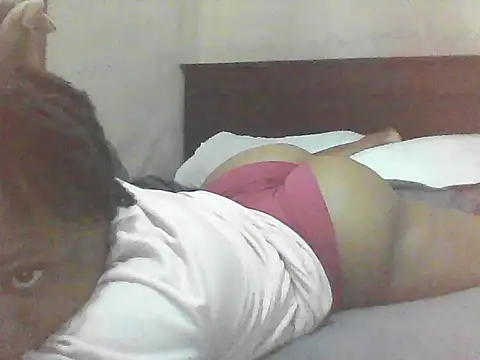 EBONYVANILLA02 online show from July 26, 7:15 am