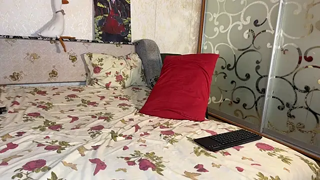 Stick Twlx online show from October 3, 8:17 pm