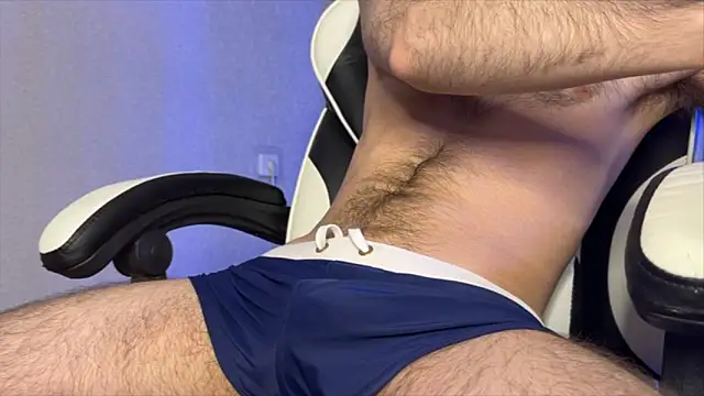 Snapshot of Stick_Twlx chatting on February 13, 12:01 pm Stick Twlx online show from February 13, 12:01 pm