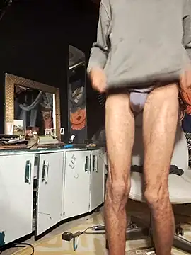 Gillygilly76 online show from November 8, 2:01 am