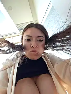 valery mora online show from January 21, 5:20 pm